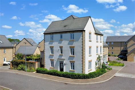 Tudor Road, Bury St Edmunds, Suffolk, IP32 